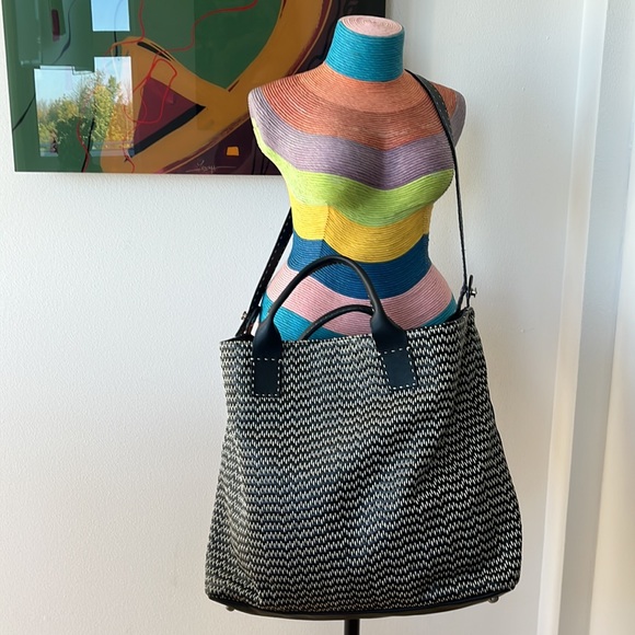 GIANNI SEGATTA RICAMO LARGE TOTE - Picture 2 of 9